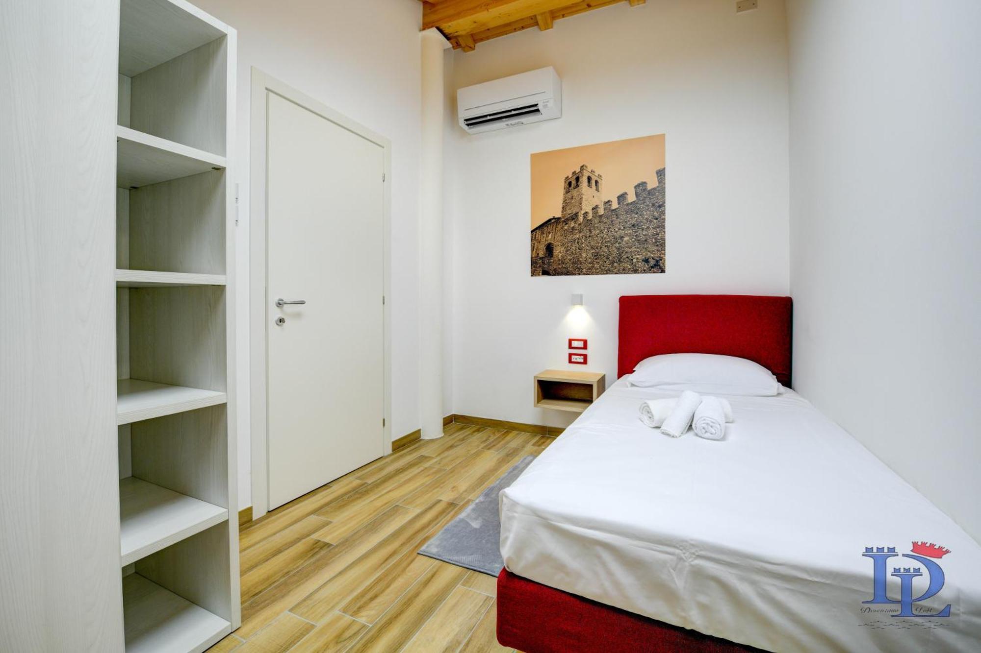 Desenzanoloft Official Partner Marriott Homes & Villas - Palazzo Visconti Luxury Suite Desenzano del Garda Room photo