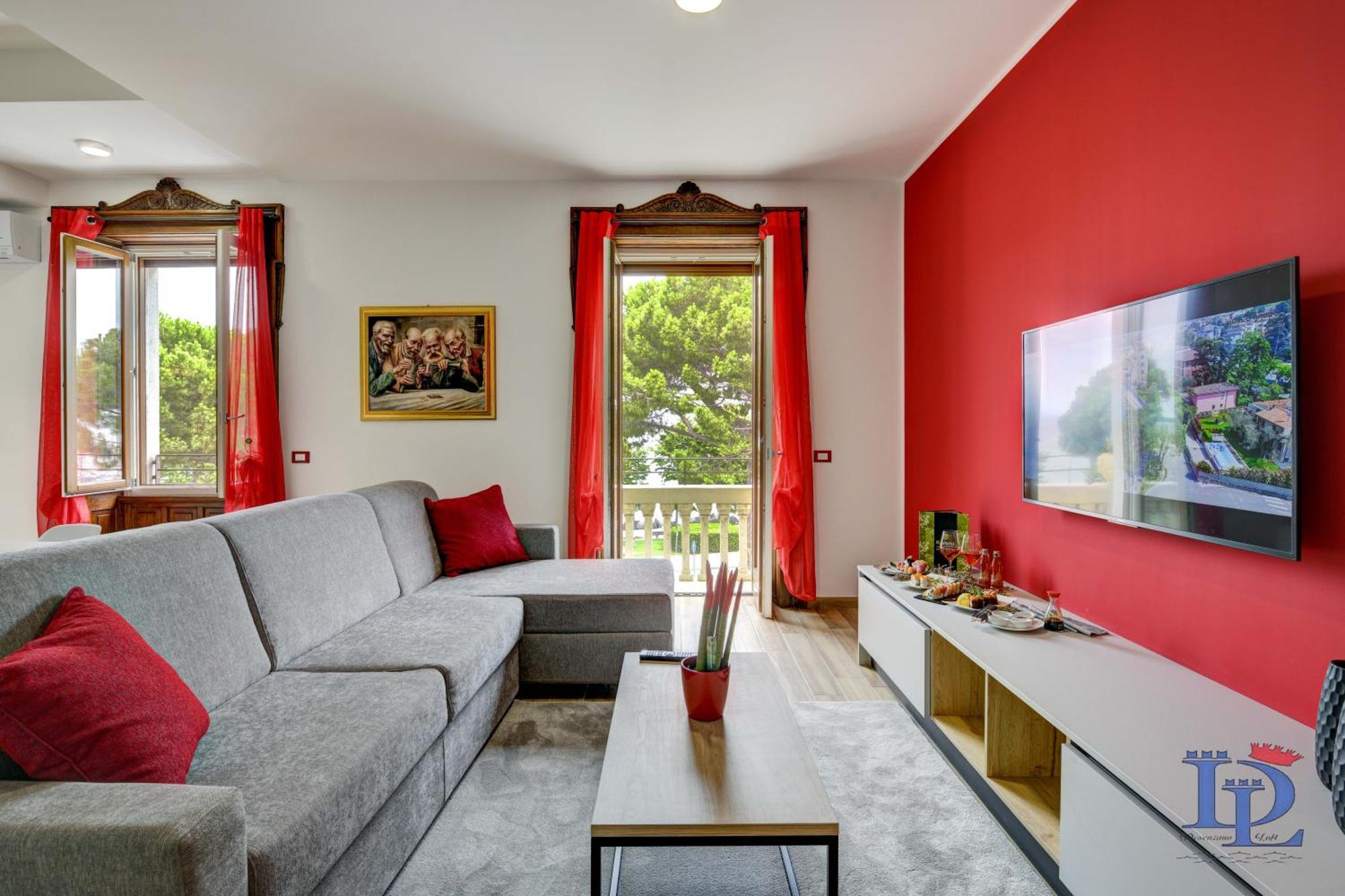 Desenzanoloft Official Partner Marriott Homes & Villas - Palazzo Visconti Luxury Suite Desenzano del Garda Room photo